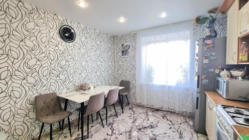 4-комнатная квартира 77.3м², 1/4 этаж